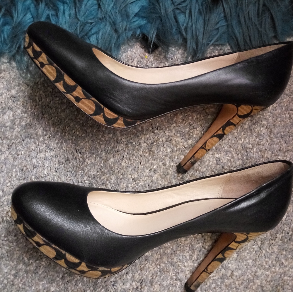 Coach Heels - Picture 5 of 7